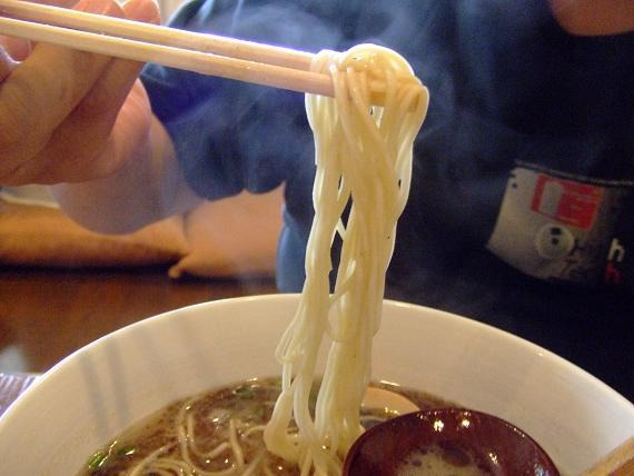 新米女将のゆの香日記-ふらり黒とんこつ麺